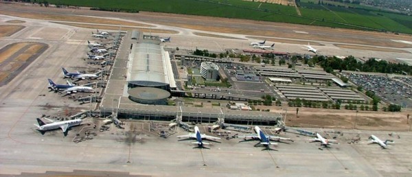 Аэропорт Сантьяго Артуро Мерино Бенитеc
